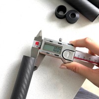 Fabricant de tubes en fibre de carbone 3K personnalisés, tubes ronds en fibre de carbone, tuyaux filetés colorés, poteaux en CFRP avec embouts