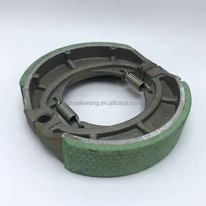 Bonne performance <span class=keywords><strong>pas</strong></span> <span class=keywords><strong>cher</strong></span> moto hors <span class=keywords><strong>route</strong></span> vélo en fonte Non-amiante patin <span class=keywords><strong>de</strong></span> frein frein à tambour Gs125 - Product Image 2