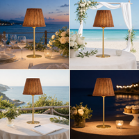 Lampe de table LED rustique en bambou et fer avec télécommande pour mariage, dîner nuptial, table ronde VIP et réception - Vente en gros