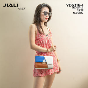 <span class=keywords><strong>Sac</strong></span> a main femm a bas prix 2023 nouvelle mode luxe en cuir femmes <span class=keywords><strong>sac</strong></span> à bandoulière ensemble 2 en 1 haute qualité à bas prix dames <span class=keywords><strong>sac</strong></span> à bandoulière - Product Image 6