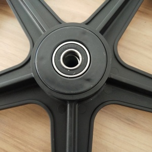 <span class=keywords><strong>Prix</strong></span> usine 16x1 3/8 PU mousse <span class=keywords><strong>roue</strong></span> rayons en plastique roulement à billes plat gratuit fauteuil roulant remplacement jante nouveau pour entrepôt - Product Image 6