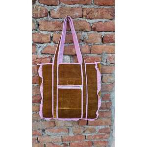 Bolsa de Viaje Acolchada de Algodón, Hecha a Mano con Estampado Tradicional, Elegante, Resistente y Ligera - Product Image 1