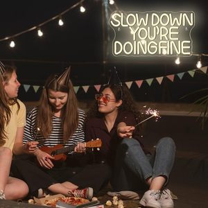 Letreros LED <span class=keywords><strong>de</strong></span> Neón con Diseño 'Slow Down You Are Doing Fine Love' para Decoración <span class=keywords><strong>de</strong></span> Pared, Luz Inspiradora Positiva, Regulable, Alimentación USB <span class=keywords><strong>de</strong></span> 5V - Product Image 4