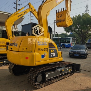 Used Komatsu PC70-8 excavator 7-ton <b>small</b> hydraulic excavator with original Japanese engine <b>pump</b> for household farms - Product Image 1