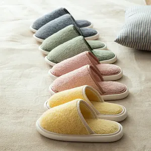 SHIMOYAMA warm slippers for women Winter Warm Memory Foam House Slippers Soft Cozy Booties Non-Slip Slip-on Shoes for Girls