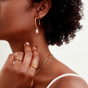 2025 haute qualité exquise mode bohème bijoux de luxe 18K plaqué or laiton perle d'eau douce grandes boucles d'oreilles - Product Image 6