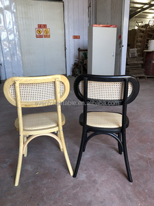 Fête de loisirs de location de chaise de papillon de siège de rotin en bois vintage de style campagnard - Product Image 2