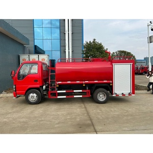 Camión de Bomberos ISUZU 4*2 con Volante a la Izquierda/Derecha, Motor Diésel, Transmisión Manual, Equipado con Tanque de Agua de 5000 Litros - Product Image 3