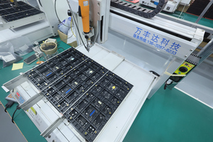 XOB P1.86 Gob Flooring Standing Single-sided Poster 4G <b>WiFi</b> <b>USB</b> Movable Mirror LED Display Screen 640x1920mm - Product Image 5