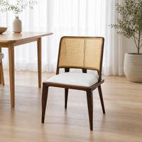 Chaise de salle à manger nordique en bois durable avec dossier en rotin et assise bleu clair pour la maison, le bar ou l'appartement (vente en gros)