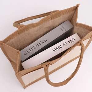 Sacs fourre-tout personnalisés en toile de jute avec poignées - Blanc et jute vierges, résistants à l'eau, idéaux pour le shopping ou comme cadeau pour demoiselle d'honneur - Product Image 4