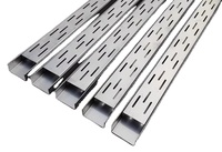 Système de protection de caniveau de surface en acier inoxydable poli et durable pour drain de sol moderne, idéal pour les caniveaux de trottoir, les baignoires et les hôtels