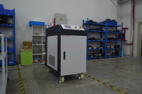 JINAN TIPTOPLASER 200W 300W, machine de nettoyage laser à fibre portable antirouille, machine de nettoyage laser à glace sèche