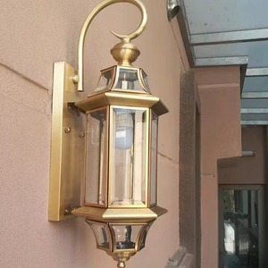 Lampe murale extérieure en laiton, verre trempé carré, éclairage de jardin étanche - Product Image 4