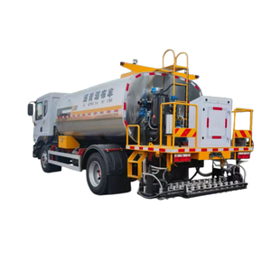 Distribuidor <span class=keywords><strong>de</strong></span> <span class=keywords><strong>Asfalto</strong></span> KL <span class=keywords><strong>de</strong></span> 11.5 Metros Cúbicos, Sistema Totalmente Hidráulico, Control PLC para Rociar <span class=keywords><strong>Asfalto</strong></span> Caliente, <span class=keywords><strong>Asfalto</strong></span> Emulsionado y <span class=keywords><strong>Asfalto</strong></span> Modificado - Product Image 4