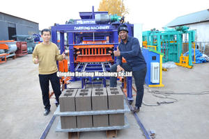 Machine à fabriquer des blocs creux Qt5-15, machine <span class=keywords><strong>de</strong></span> moulage <span class=keywords><strong>de</strong></span> blocs hydraulique entièrement automatique, machine à fabriquer des briques au <span class=keywords><strong>prix</strong></span> d'usine - Product Image 2