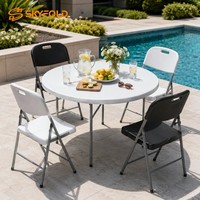 Mobilier pour fêtes et festivals : Tables en plastique commerciales et chaises pliantes en métal