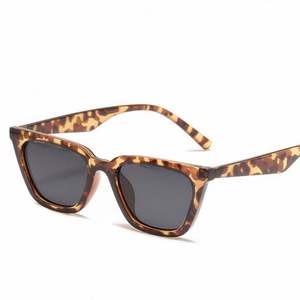 Nouveautés Lunettes de soleil œil de chat rétro léopard noir avec logo personnalisé UV400, monture carrée petite taille pour femme - Product Image 6