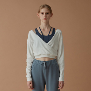 Camiseta Deportiva Corta Asimétrica de Manga Larga con Cuello Cruzado en Color Sólido SUHE TS-004 para Mujer, de Secado Rápido, para Usar con Cinturón, Blanca - Product Image 1
