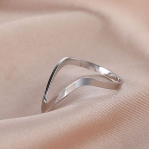 <span class=keywords><strong>Anelli</strong></span> da Donna Minimalisti a Forma di V Myshape, <span class=keywords><strong>Anelli</strong></span> Geometrici Semplici in Acciaio Inossidabile Regolabili, Gioielli Trendy 2025 per Feste e Regali - Product Image 3