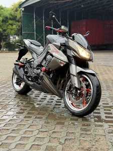 Potente Moto Stradale Kawasaki Z1000 con Motore a Quattro Cilindri in Linea da 1043cc, Design Aggressivo <span class=keywords><strong>SUGOMI</strong></span>, Velocità Massima >80km/h, Prodotta in Cina - Product Image 3