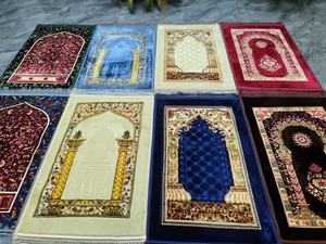 Pinchi popular casa alfombra en relieve plegable al por mayor alfombra de oración franela suave Raschel alfombra de oración musulmana - Product Image 5