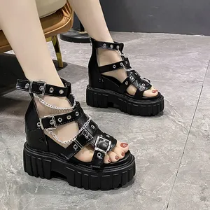 Großhandel Custom Dark Goth Black Heeled Sandalen Chunky Platform High Top Schnalle Damen Wedges Sandalen