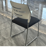 Nouvelle chaise de bureau empilable en métal de haute qualité avec mousse empilable pour la salle d'attente des événements des visiteurs de la réception des réunions