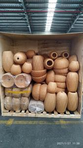 Lámpara de bambú de Vietnam hecha a mano, luz de bambú decorativa para restaurante, lámpara de ratán de nuevo diseño - Product Image 4