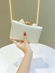 Borse da Sera in Poliestere con Strass per Donna, Pochette Bianca Scintillante con Fiocco in Cristallo, <span class=keywords><strong>Borsa</strong></span> di Lusso con Chiusura Magnetica - Product Image 2