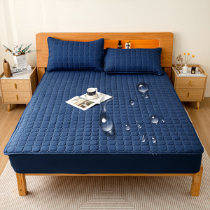 واقي مرتبة مقاوم للماء 100% بالجملة، قابل للتخصيص، طقم أغطية سرير مقاوم للماء للفنادق - Product Image 1