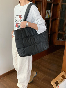 Sac fourre-tout classique d'hiver pour femme, rembourrage en coton doux, fermeture éclair, portable, à porter à la main ou à l'épaule, style matelassé, résistant à l'eau, Tanjing - Product Image 6