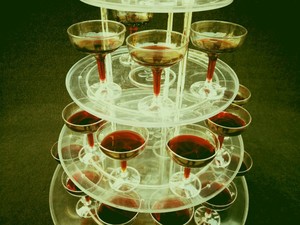 Bán buôn đám cưới khách sạn bên ăn gói Acrylic Champagne Cup và Rack Wine cup <span class=keywords><strong>cholder</strong></span> cho Bảng trang trí - Product Image 3