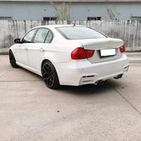 Pièces automobiles E90 E92 E93 M3 M4 Style Kits de carrosserie Pare-chocs avant et arrière Jupe latérale Ailes Kit de carrosserie de tuyau d'échappement pour BMW 2005-2012