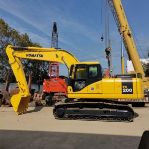 Excavadora de orugas Komatsu usada barata, potencia fuerte de buena calidad, a la venta, Shanghai PC200 PC220 PC240 - Product Image 3