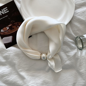 Elegante alla moda nuovo fiore floreale stampato fibbia magnetica <span class=keywords><strong>collo</strong></span> sciarpa con perla per le donne donna triangolo sciarpe accessori - Product Image 5