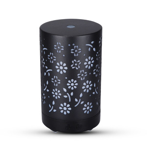 Yx-Ty-189 Mini diffuseur d'arômes portable 100 ml avec lumière LED pour usage domestique, base noire, alimenté par USB - Product Image 3