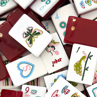 Auntie's Table Jeu de Mahjong Américain Rouge Bourgogne avec Tuiles Papillon Coffee Lady 2 couches pour le divertissement Lucky Dughters