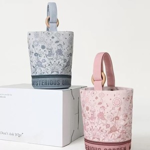 Bolso Retro Rabbit Bucket Bag de Lona, Portátil y Pequeño, para Uso Diario, Primavera 2024, Diseño de Flores Grises y Rosas - Product Image 1