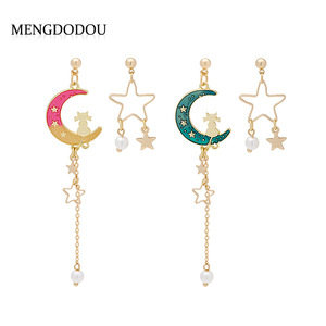 Anting Asimetris Bulan dan Bintang untuk Wanita, Anting Rumbai Mutiara Berlapis Emas, 2 Warna - Product Image 1