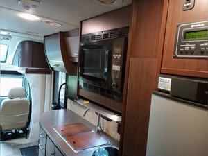 Autocaravana de Lujo Itasca Clase C Usada del 2013, Origen Dubái, Número OE Personalizado para Camping - Product Image 3