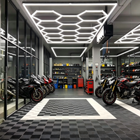 Lumière LED modulaire hexagonale pour garage, lampe de plafond hexagonale à emboîtement en nid d'abeille, éclairage LED pour atelier, garage, salle d'exposition, entrepôt