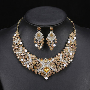 Nuevo collar de novia Accesorios de boda al por mayor Conjunto de dos piezas de amarillo, verde, azul y blanco Conjunto de joyería opcional de cuatro colores - Product Image 3