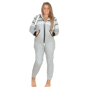 Combinaison de nuit en polaire écologique à capuche zippée à manches longues imprimée sur mesure pour femme, idéale pour l'hiver - Product Image 1