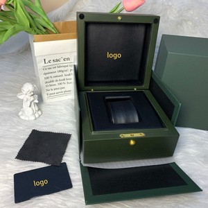 Boîte à montres en bois vert avec intérieur en similicuir et fermeture à pression pour montres de luxe - Product Image 4