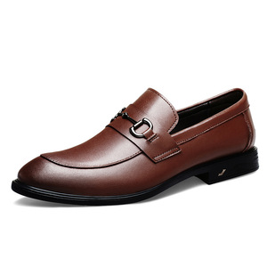 Chaussures à enfiler en cuir véritable pour hommes d'affaires, antidérapantes, respirantes, à motif uni, pour mariage, mode, semelle souple, polyvalentes - Product Image 5
