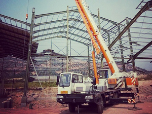 China Top Brand 25Ton Truck <span class=keywords><strong>Crane</strong></span> QY25H552 con alta calidad y alta eficiencia para la venta con muchos accesorios - Product Image 3