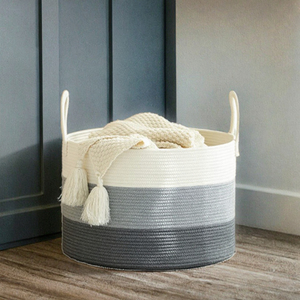 Panier de rangement en corde de coton tressé à la main avec poignée - Organisateur multifonctionnel pour couches de bébé et vêtements saisonniers - Product Image 3