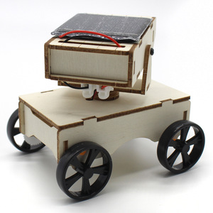Kit de voiture robot en bois à énergie solaire pour enfants, jouet éducatif pour expériences scientifiques avec panneau solaire et commande manuelle - Product Image 2