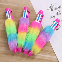 Stylo à bille en peluche six couleurs, marqueur surligneur en peluche dégradé multicolore, stylo en peluche créatif six couleurs arc-en-ciel